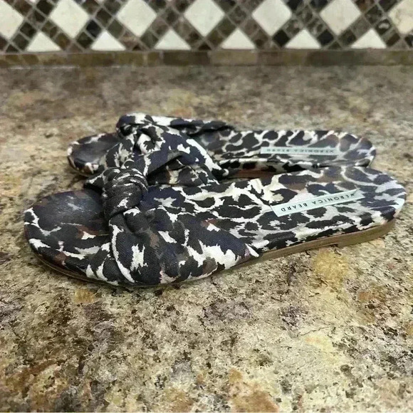 Veronica Beard Shoes - VERONICA BEARD 'Etra' Knotted Leopard Flat Sandals Size 7 Ladies Slip On Shoes